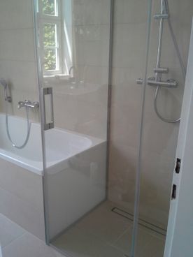 Glasbau Wöhrer GmbH Badgestaltung in Traiskirchen, Baden und Mödling Niederösterreich