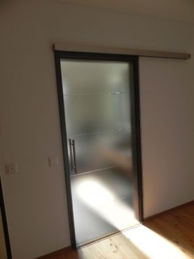 Glasschiebetüre