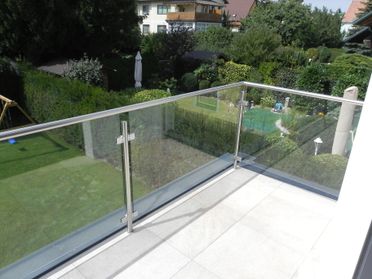blickdichte Fixverglasung auf der Terrasse