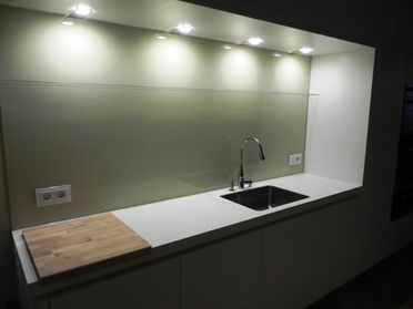 Glasrückwände von Glasbau Wöhrer GmbH in Traiskirchen, Baden und Mödling.