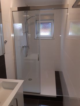 Glasschiebetüre
