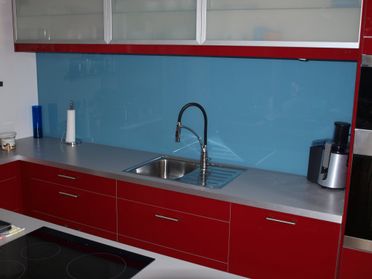Glasrückwände von Glasbau Wöhrer GmbH in Traiskirchen, Baden und Mödling.