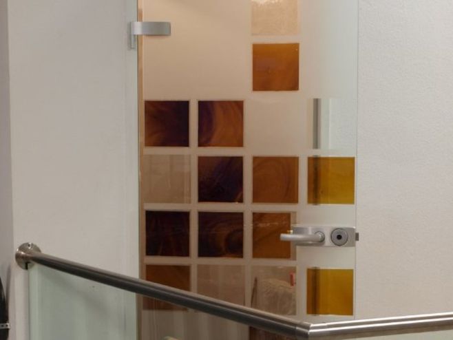 Kunstverglasungen von Glasbau Wöhrer GmbH in Traiskirchen, Baden und Mödling