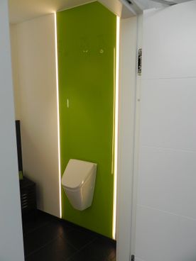 Glasbau Wöhrer GmbH Badgestaltung in Traiskirchen, Baden und Mödling Niederösterreich